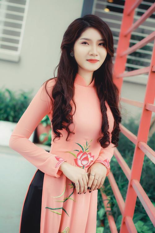 欧美色影久久精品美女的相关介绍